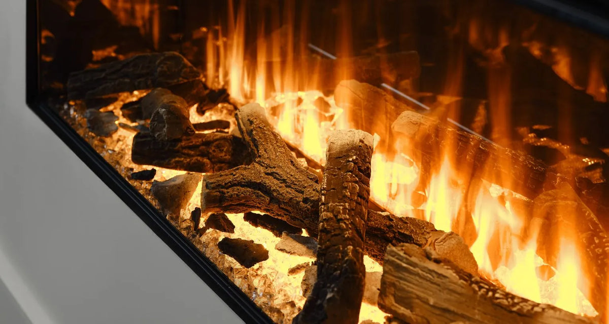 Detaliu flacara LED printre busteni, focar electric British Fires New Forest