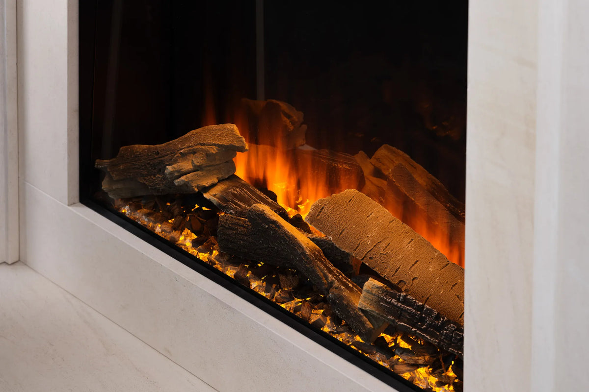 Focar electric British Fires New Forest 650 Signature detaliu busteni ceramici si flacara