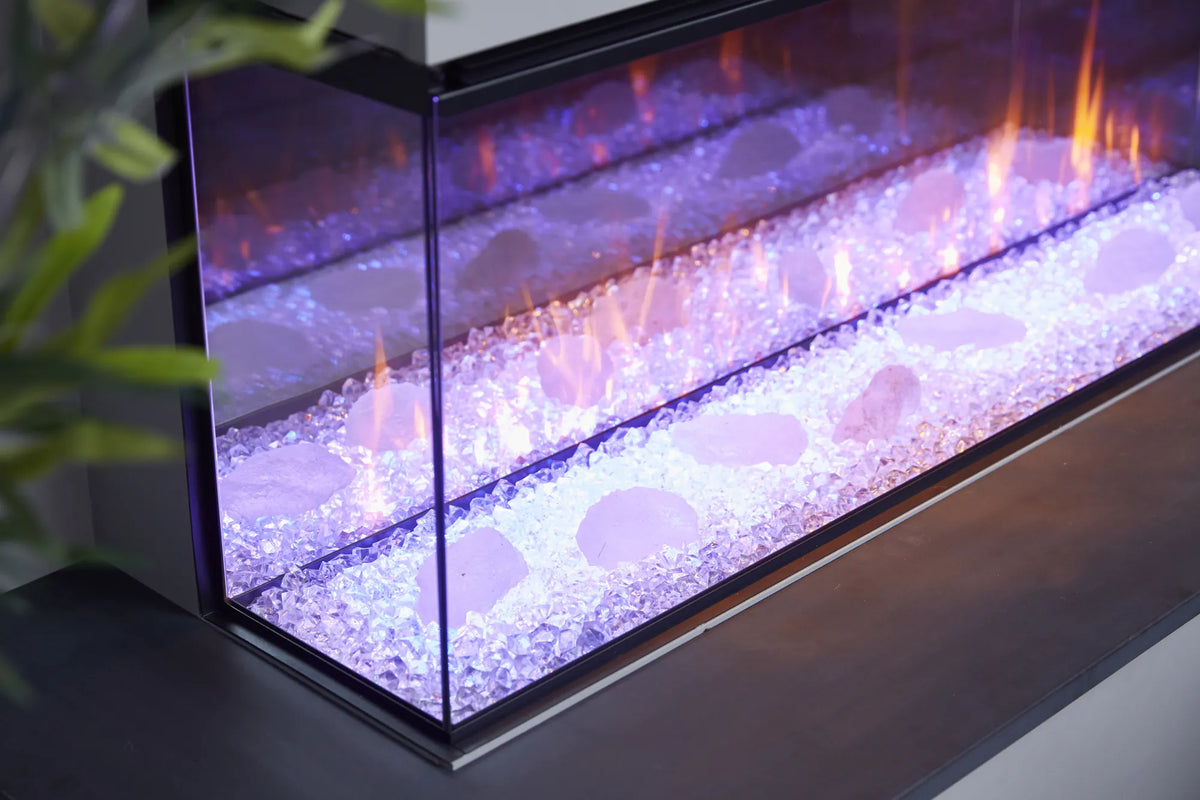 Focar electric British Fires New Forest, pat de foc iluminat in roz