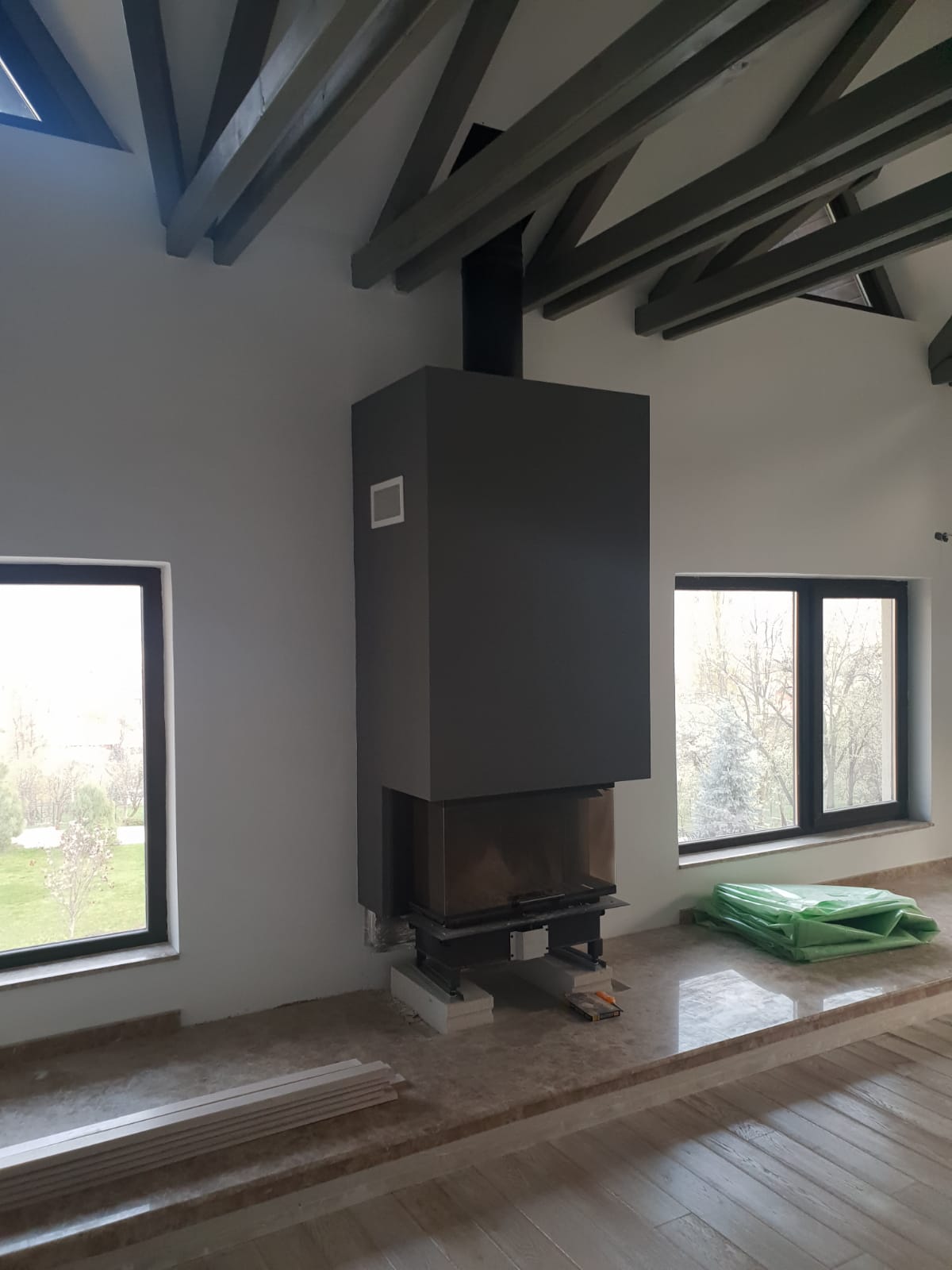Semineu lemne modern 6